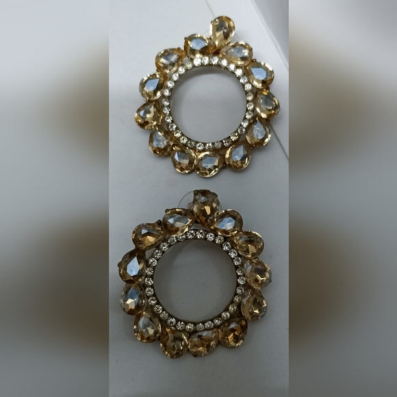 Earrings - Picture 7 of 7